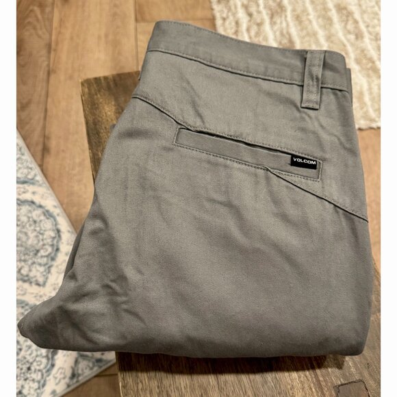 Volcom Men's True-to-This Chino Pants (Charcoal Heather, Cotton Blend, Size 30) - Picture 1 of 3